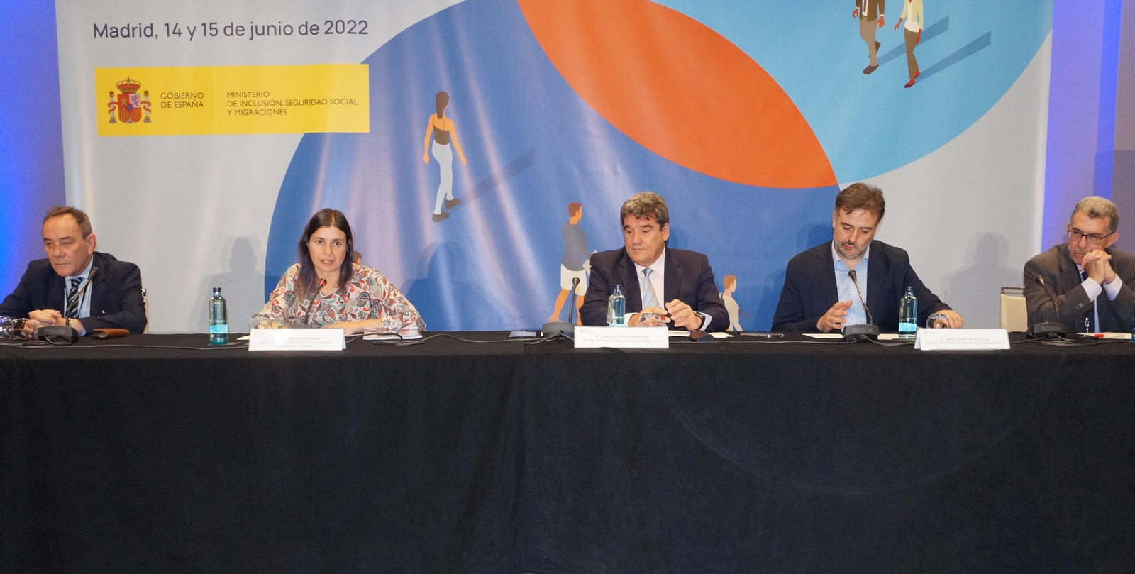 El ministro de Inclusión, Seguridad Social y Migraciones en el Pleno del CGCEE.