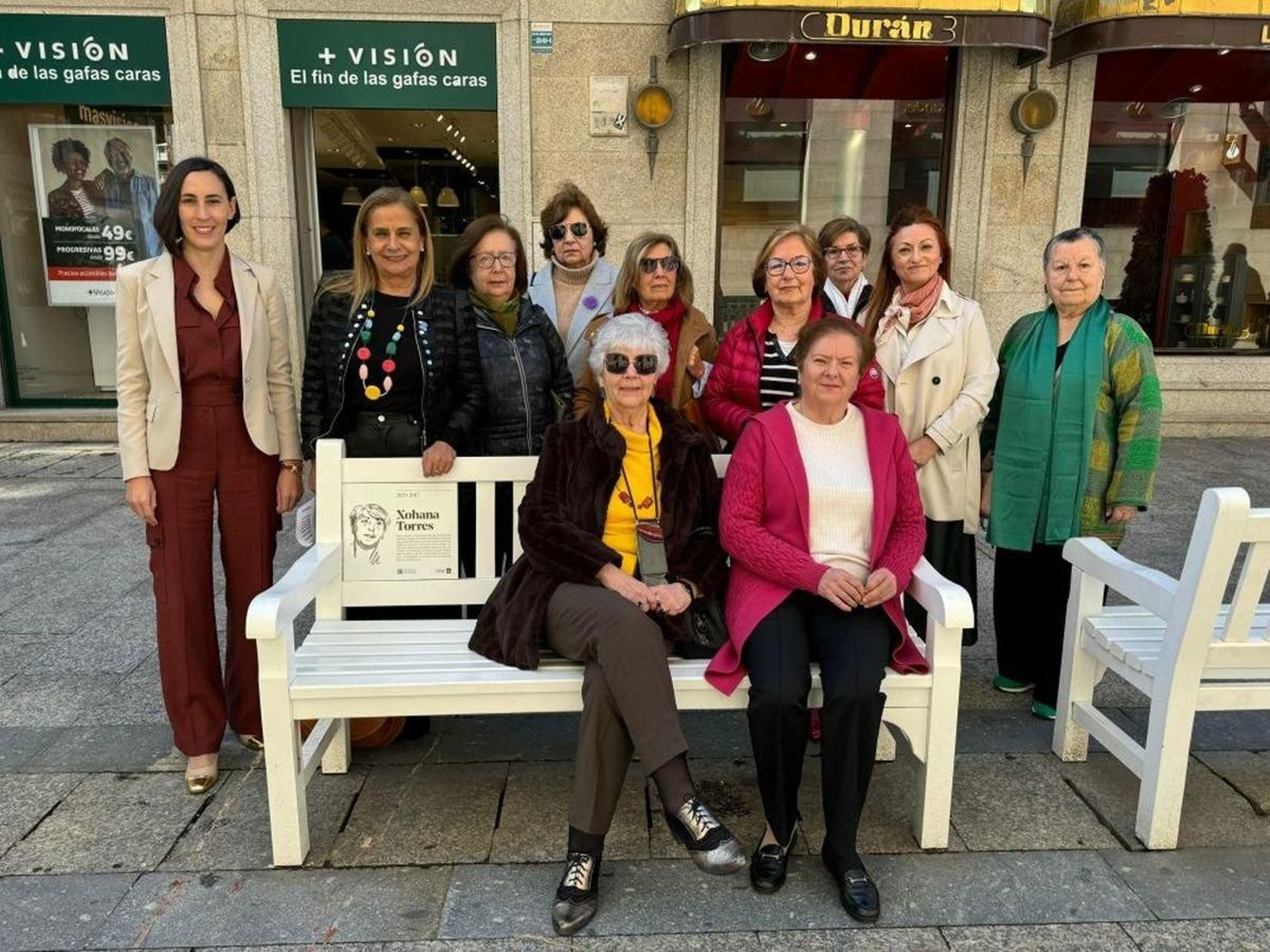 Carmela Silva, Ana Laura Iglesias e integrantes del Consello da Muller en Príncipe.