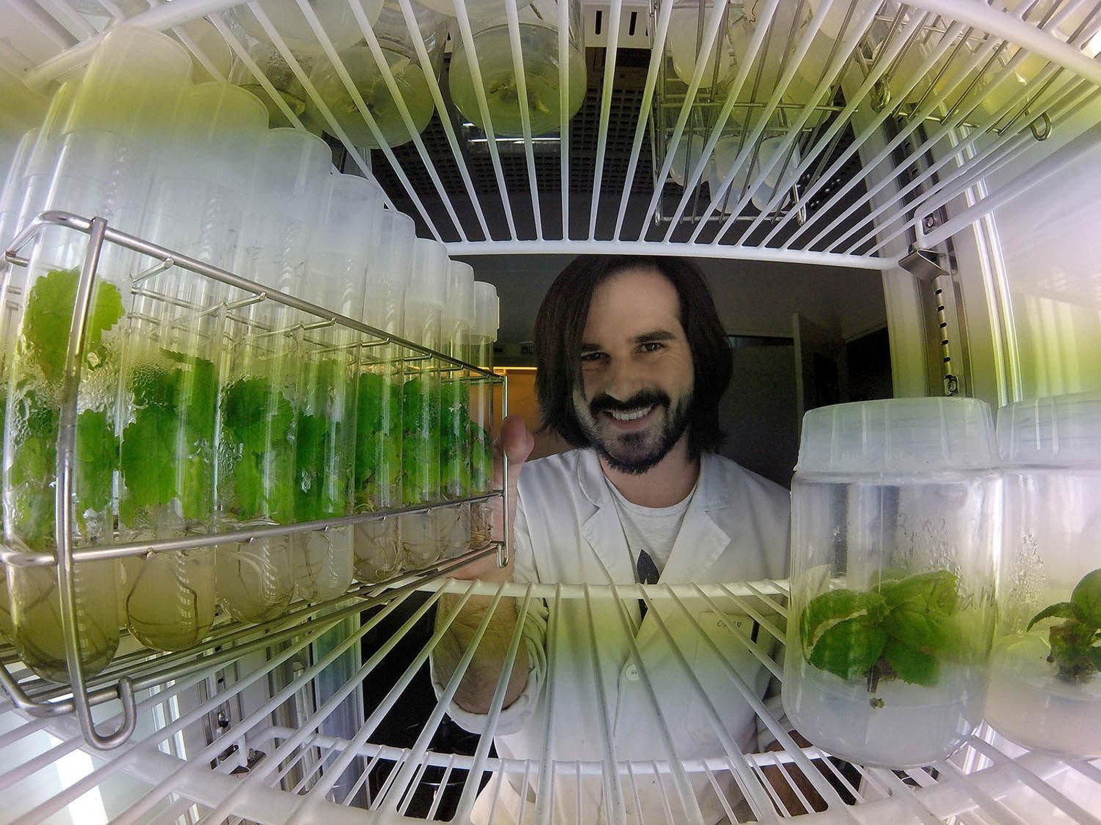 Óscar Martínez es de Ponteareas y estudió en la Universidad de Vigo.