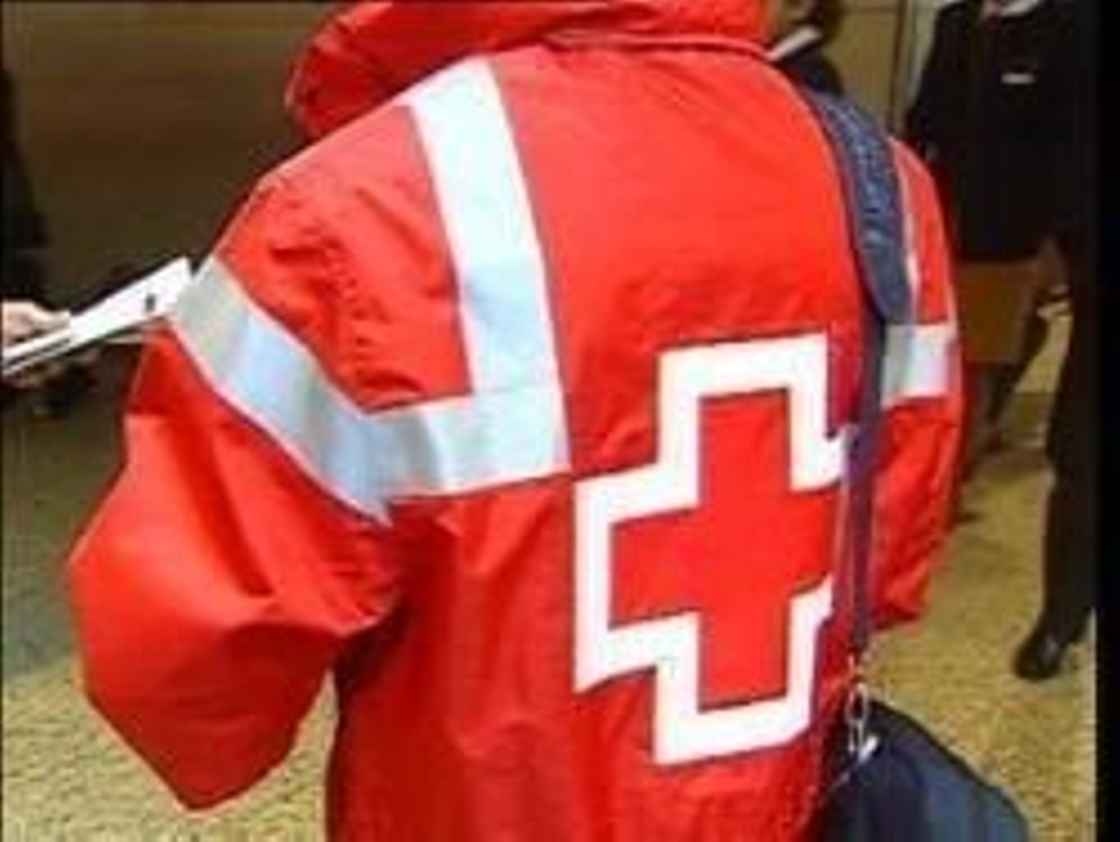 Voluntario de la Cruz Roja.