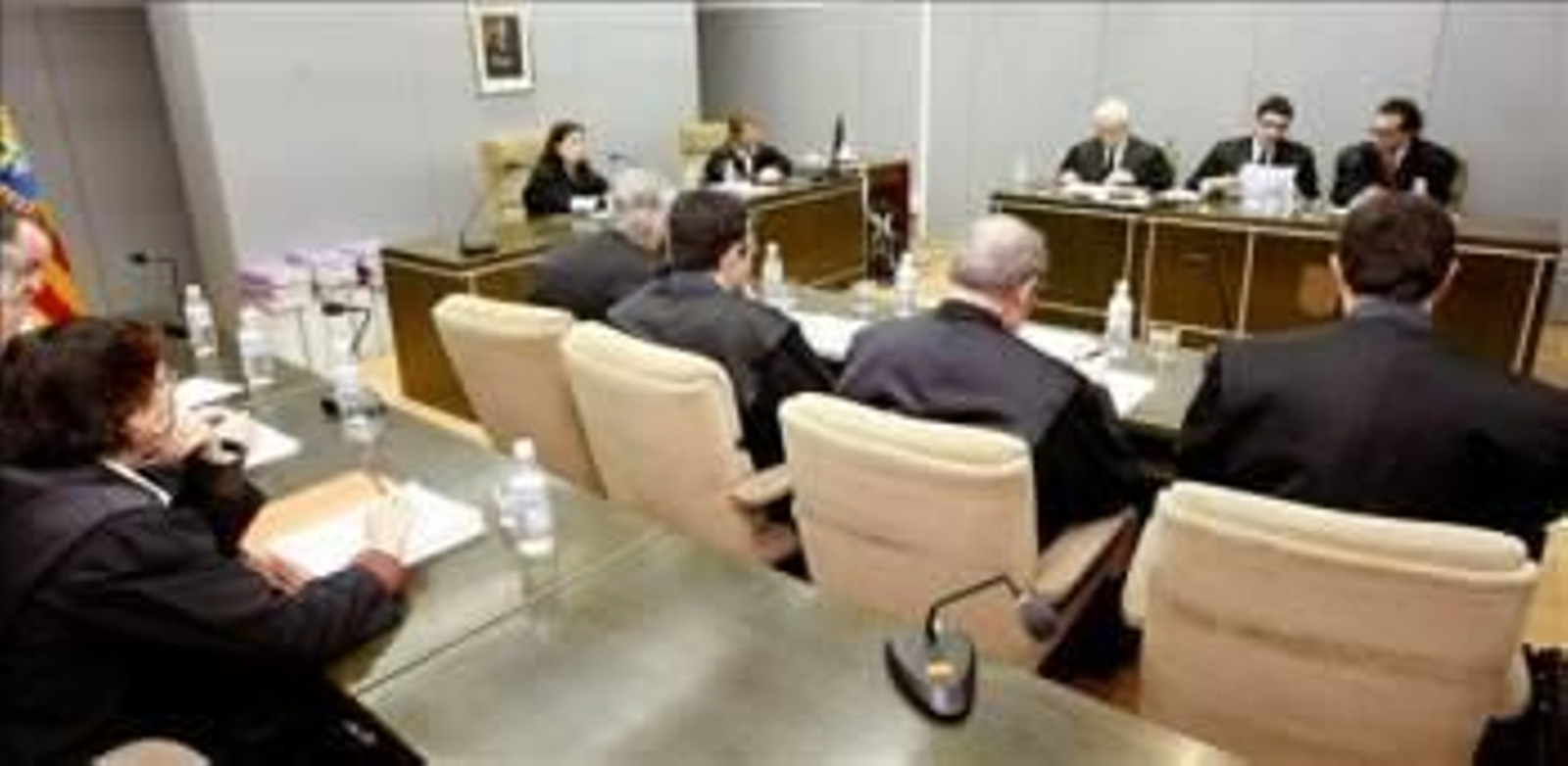 Vista general de la sala durante el segundo juicio civil por el accidente del Yak -42 en Turquia. (Foto: Javier Cebollada)