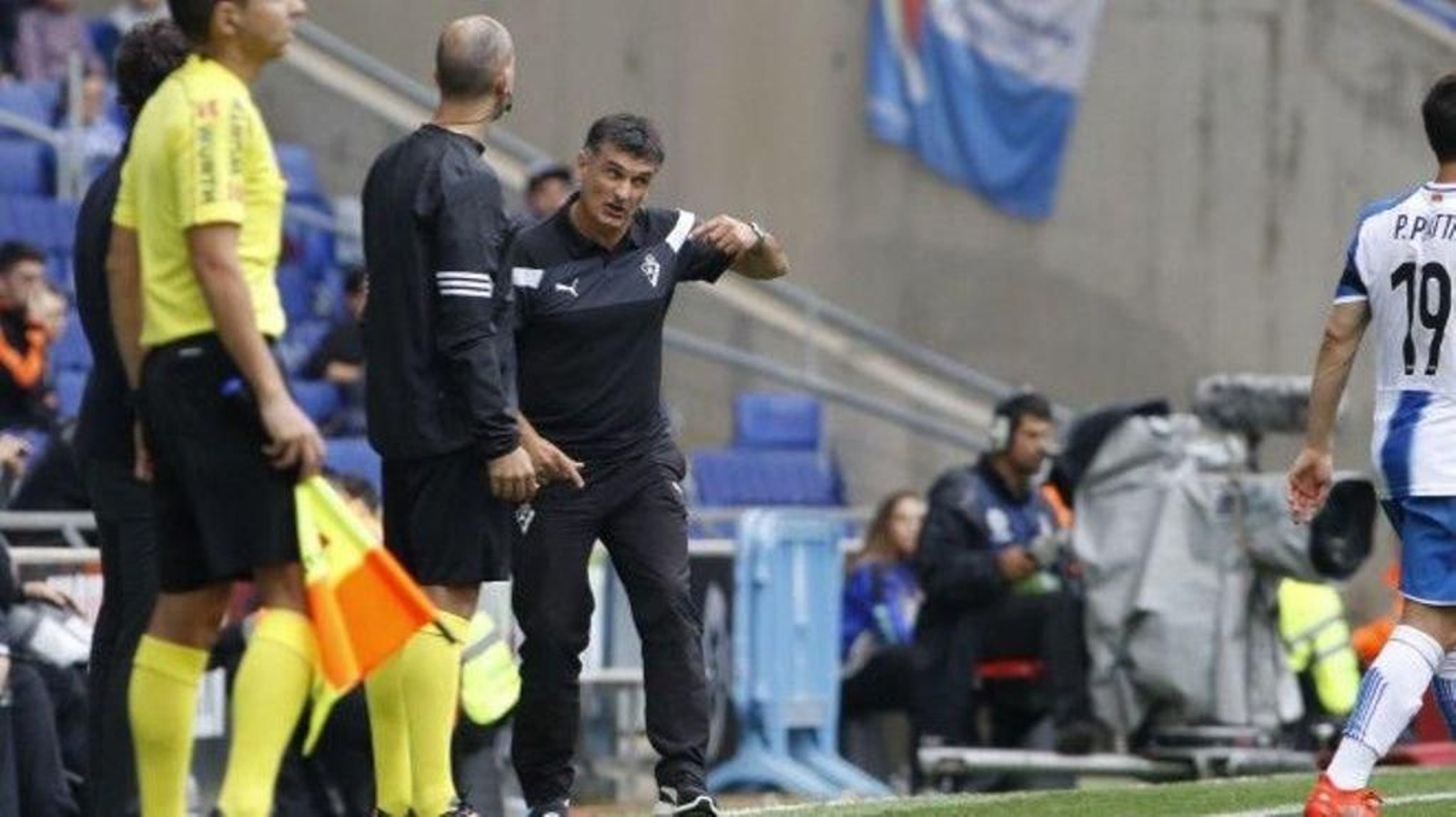 Jose Luis Mendilibar, durante un partido anterior con el Eibar.