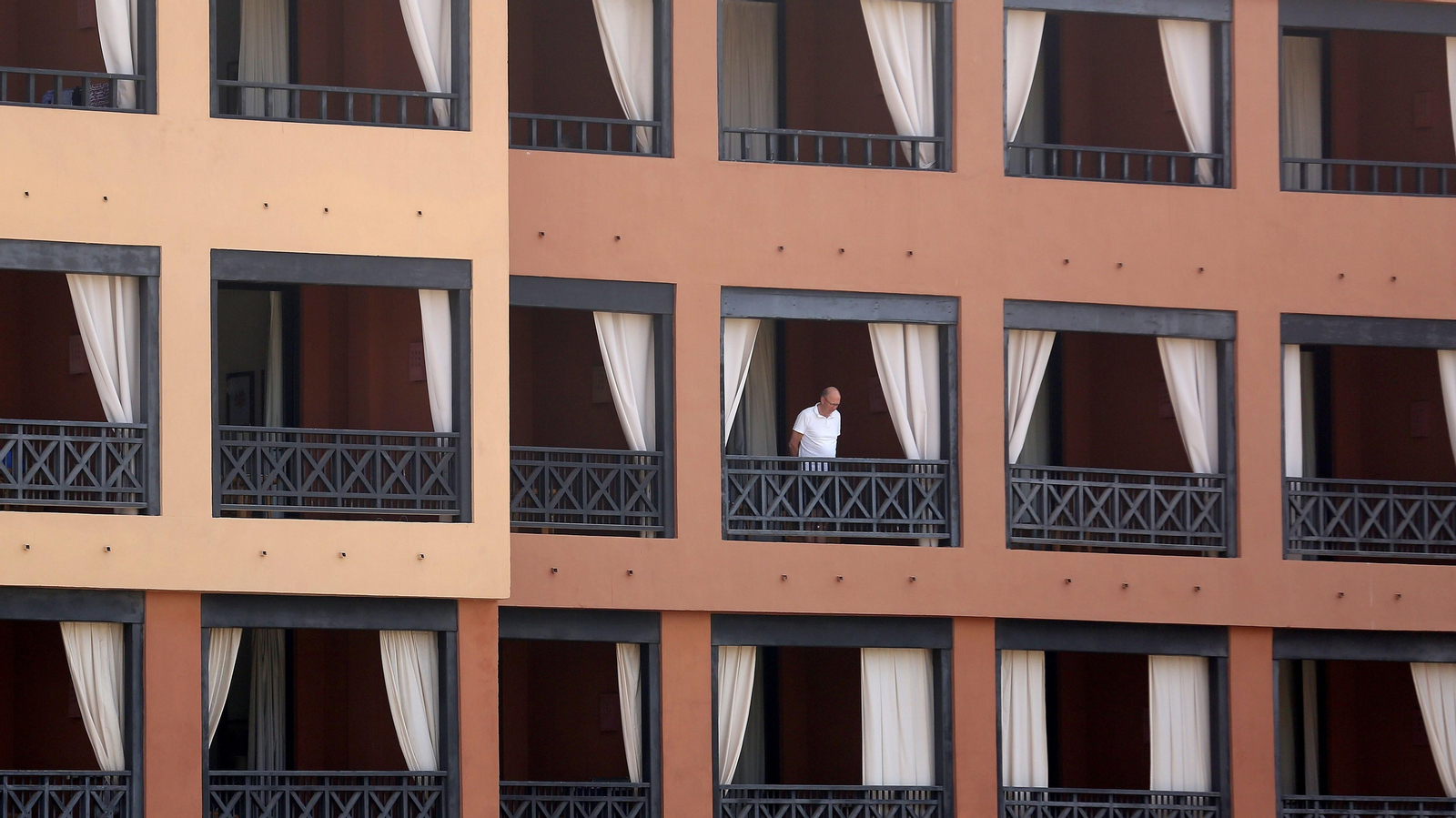 Huesped del hotel de Canarias aislado por coronavirus.