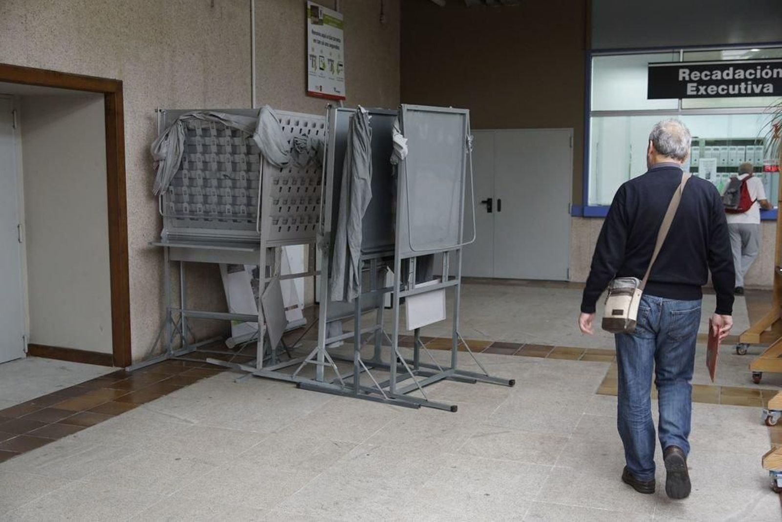Los colegios electorales ya cuentan con todo el material para celebrar las elecciones en 10 días.