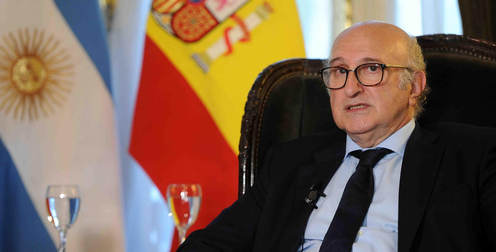 El secretario de Estado para Iberoamérica y el Caribe de España, Juan Fernández Trigo, en una conferencia de prensa, en el Palacio San Martín en Buenos Aires (Argentina). EFE/ Enrique García Medina