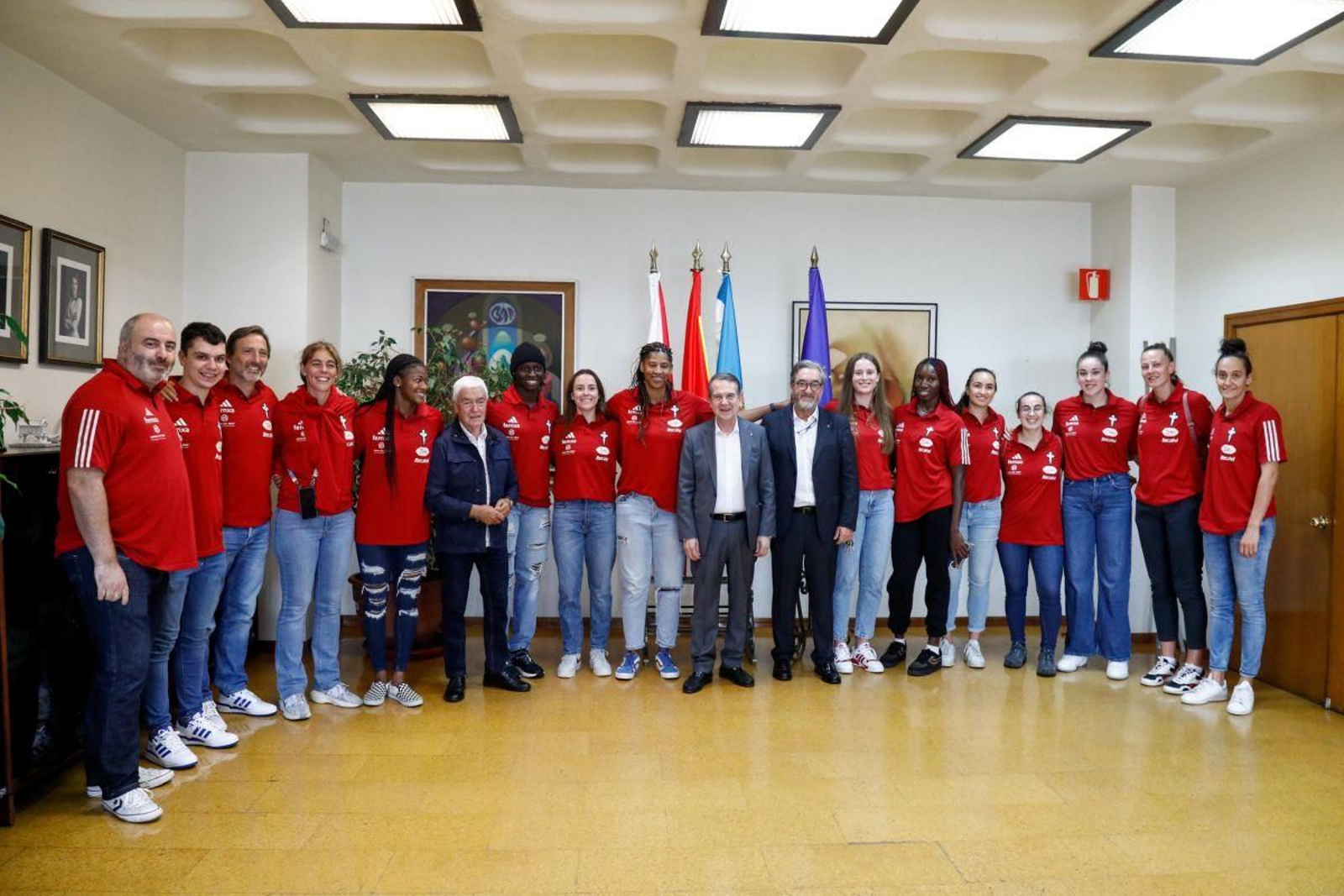 Abel Caballero recibió al equipo celeste en el Concello