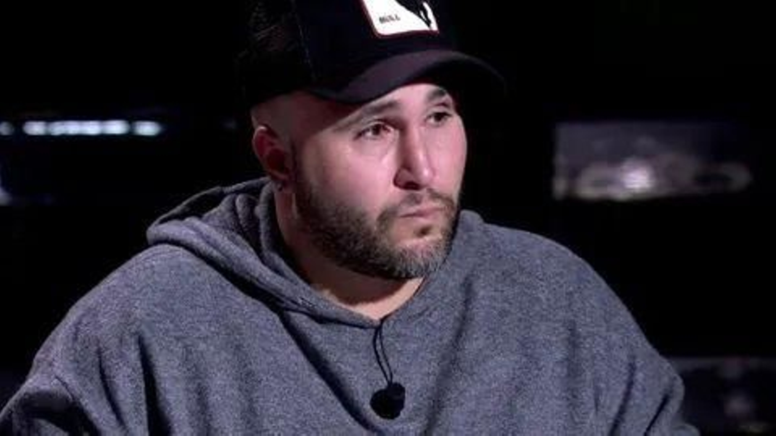 Kiko Rivera muestra los documentos que desenmascaran a Isabel Pantoja: "Llevo hipotecado por su culpa desde que tengo dos años"