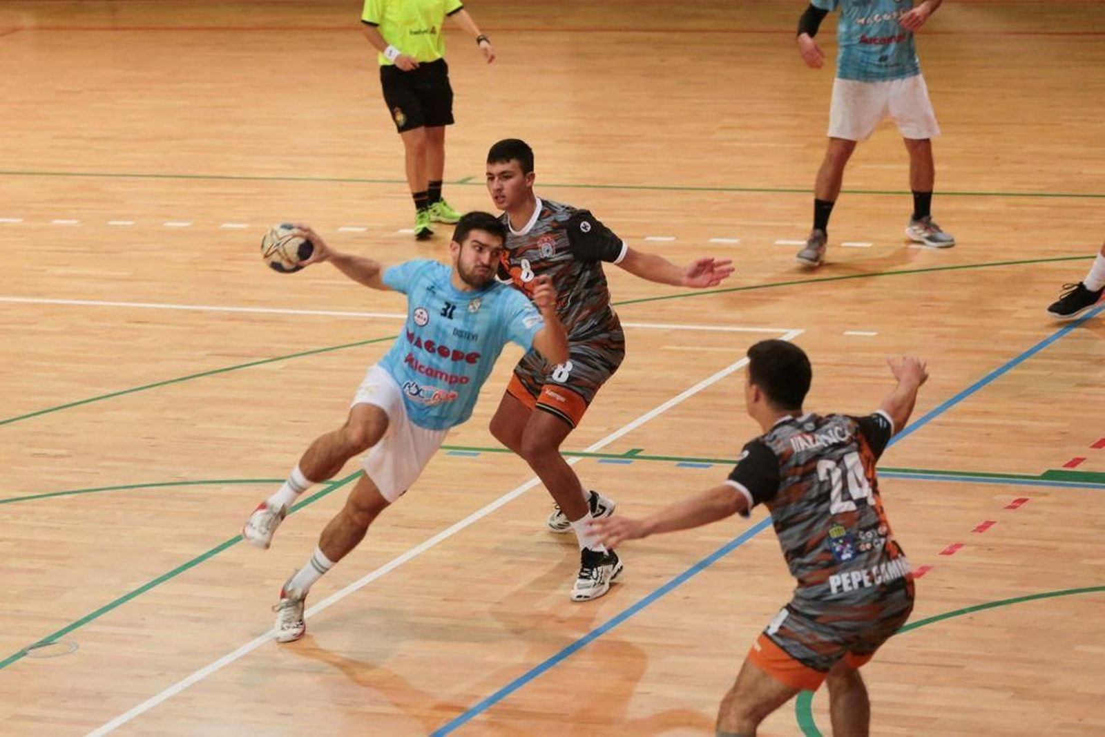 Los 10 goles que firmó Guille Rial no fueron suficientes ante el Luceros.